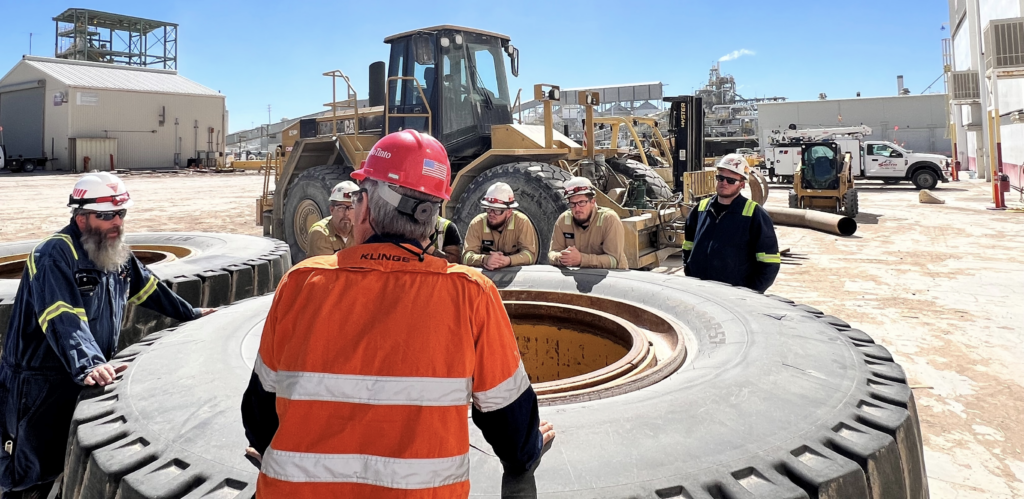Kling Lead trainer, Roy Galyer, conducting wheel-on-wheel-off training with mechanics - USA